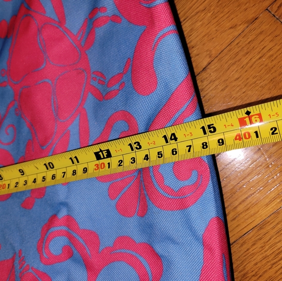 Lilly Pulitzer Seaside Crab Tote Pink & Blue w/Organizer - Picture 11 of 11